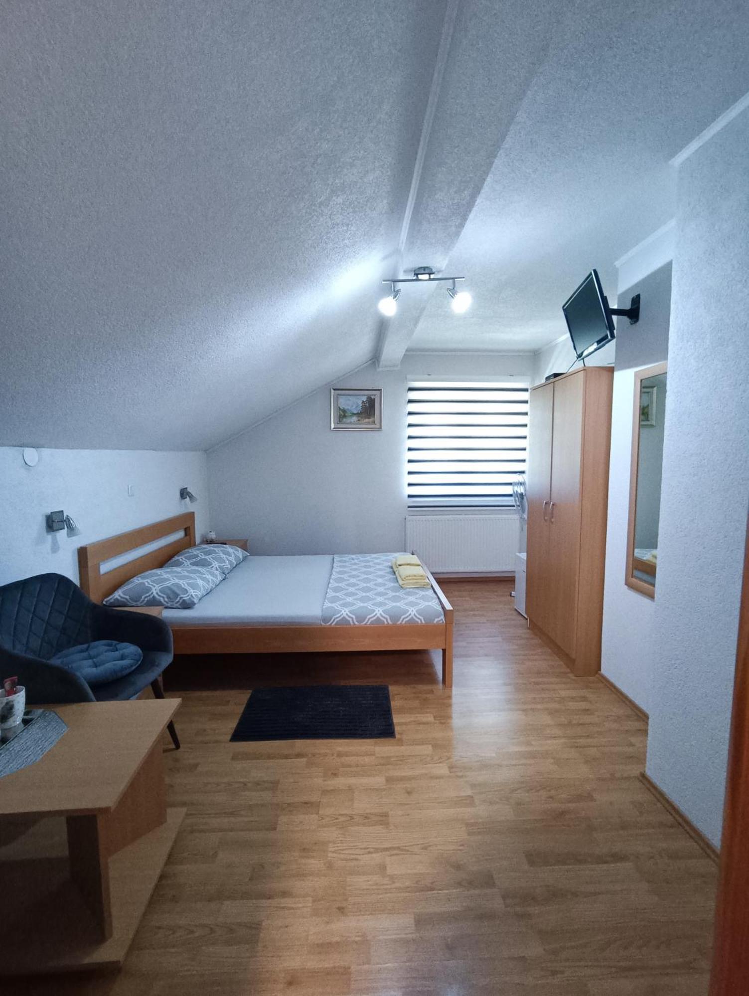 Guesthouse Nikolina Кореница Экстерьер фото
