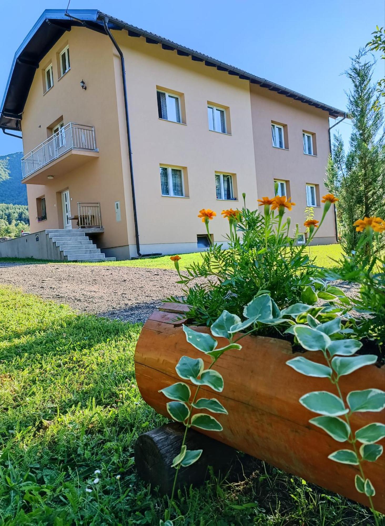 Guesthouse Nikolina Кореница Экстерьер фото