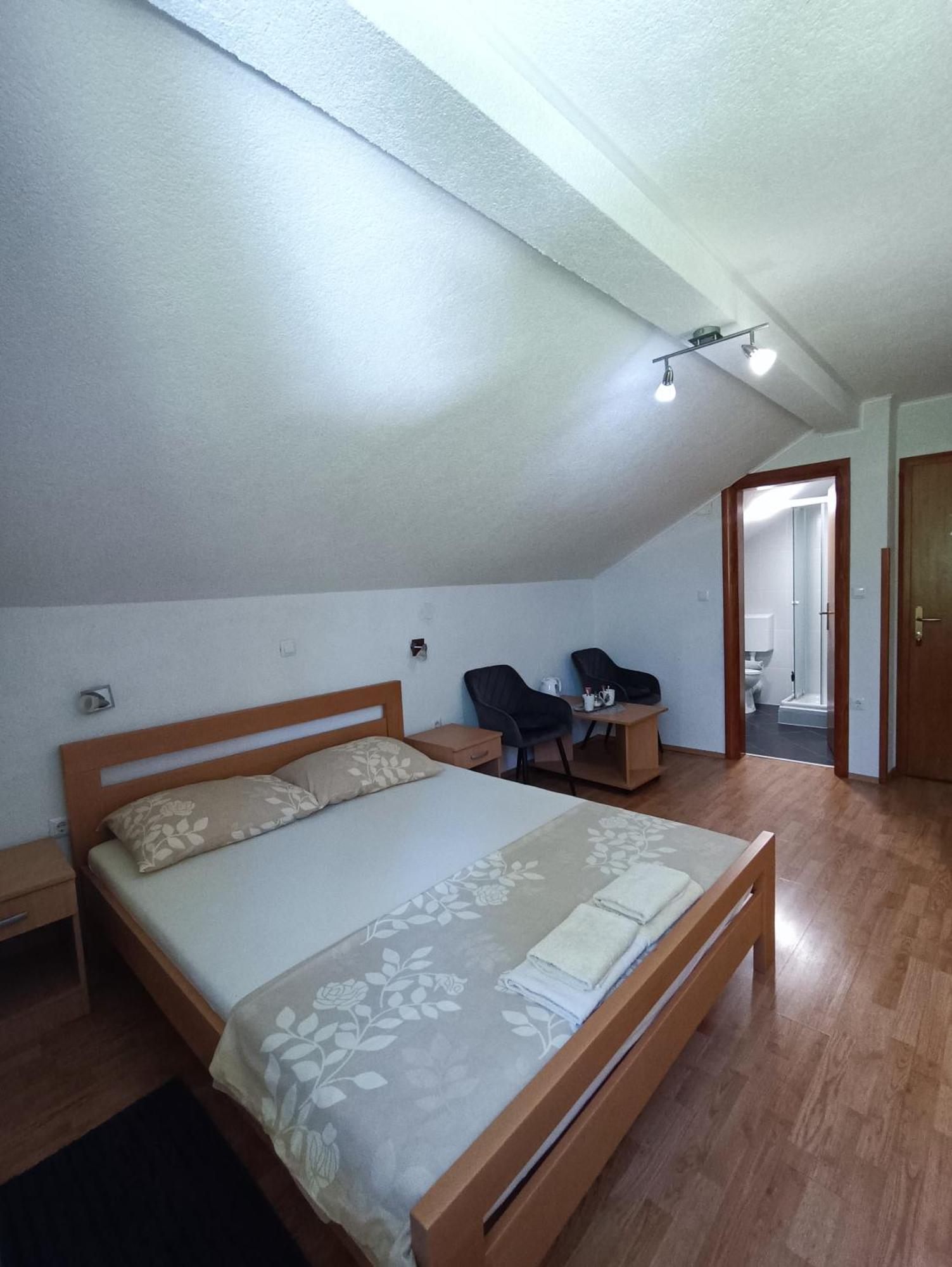 Guesthouse Nikolina Кореница Экстерьер фото